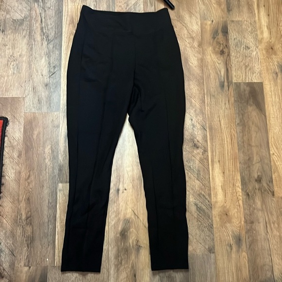 Kendall & Kylie Pants - $$5 LEGGINGS $$ Kendal and Kylie pleated career leggings size small
